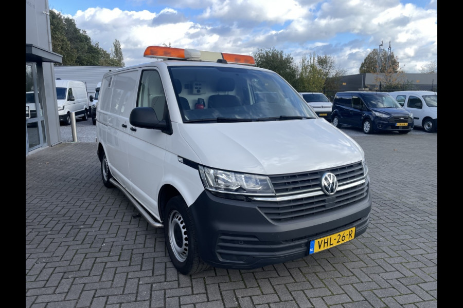 Volkswagen Transporter 2.0 TDI 150PK DSG Dierenvervoer Volkswagen Transporter 2.0 TDI 150PK DSG Dierenvervoer