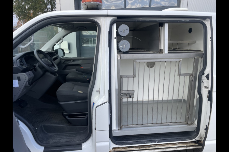 Volkswagen Transporter 2.0 TDI 150PK DSG Dierenvervoer Volkswagen Transporter 2.0 TDI 150PK DSG Dierenvervoer