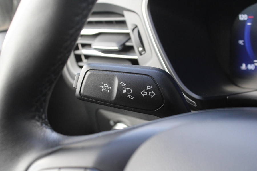 Ford Kuga 1.5 EcoBoost Titanium X | Trekhaak 1800KG | Stoel + Stuurverwarming | Cruise Control | Navigatie | Climate Control |