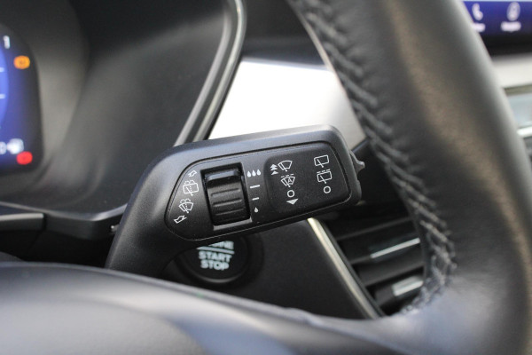 Ford Kuga 1.5 EcoBoost Titanium X | Trekhaak 1800KG | Stoel + Stuurverwarming | Cruise Control | Navigatie | Climate Control |