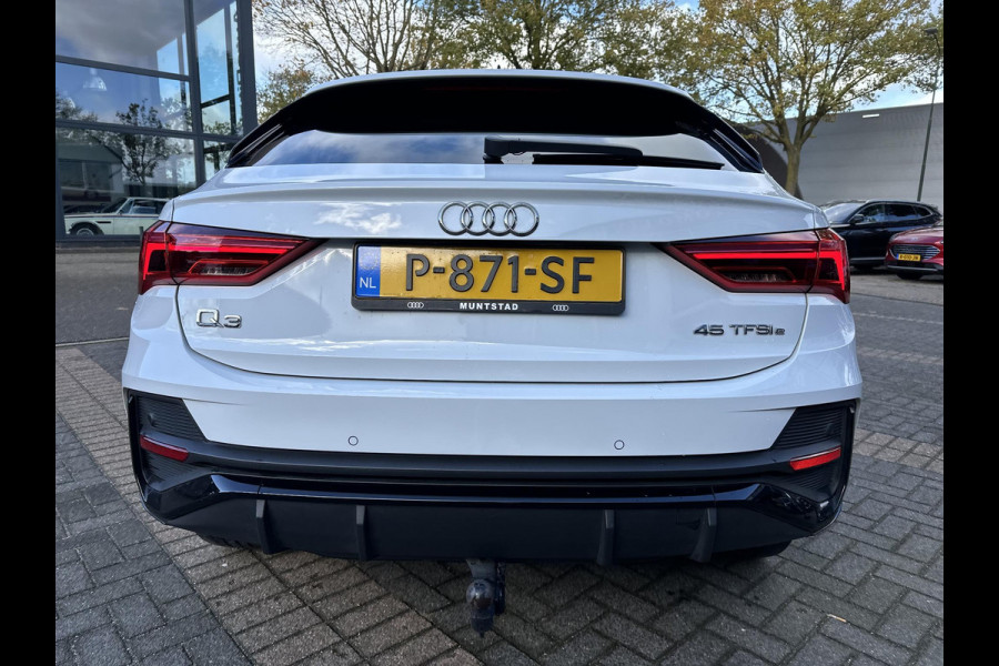 Audi Q3 Sportback 45 TFSI e S Edition PLUG IN HYBRIDE||2x S-LINE BINNEN + BUITEN| ADAPTIVE CRUISE| DODE HOEK | ELEK. TREKHAAK| DIG. DASH| Audi Q3 Sportback 45 TFSI e S Edition PLUG IN HYBRIDE||2x S-LINE BINNEN + BUITEN| ADAPTIVE CRUISE| DODE HOEK | ELEK. TREKHAAK| DIG. DASH|