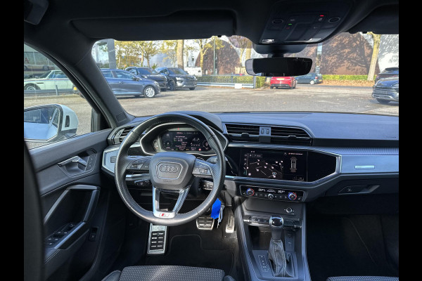 Audi Q3 Sportback 45 TFSI e S Edition PLUG IN HYBRIDE||2x S-LINE BINNEN + BUITEN| ADAPTIVE CRUISE| DODE HOEK | ELEK. TREKHAAK| DIG. DASH| Audi Q3 Sportback 45 TFSI e S Edition PLUG IN HYBRIDE||2x S-LINE BINNEN + BUITEN| ADAPTIVE CRUISE| DODE HOEK | ELEK. TREKHAAK| DIG. DASH|