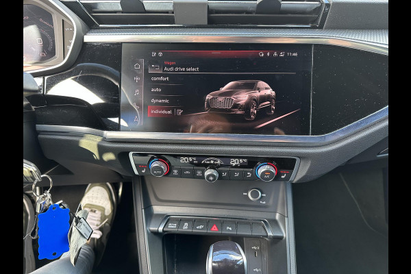 Audi Q3 Sportback 45 TFSI e S Edition PLUG IN HYBRIDE||2x S-LINE BINNEN + BUITEN| ADAPTIVE CRUISE| DODE HOEK | ELEK. TREKHAAK| DIG. DASH| Audi Q3 Sportback 45 TFSI e S Edition PLUG IN HYBRIDE||2x S-LINE BINNEN + BUITEN| ADAPTIVE CRUISE| DODE HOEK | ELEK. TREKHAAK| DIG. DASH|