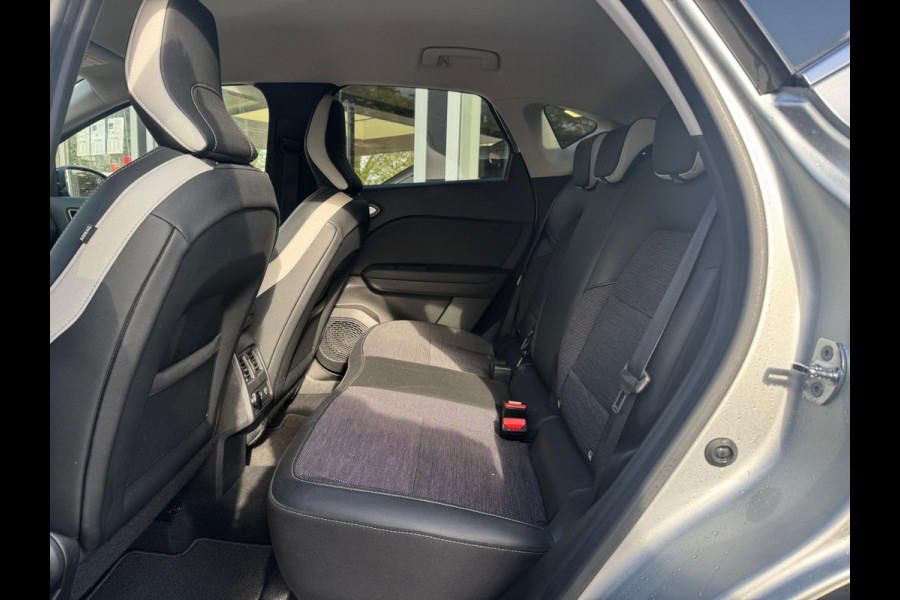 Renault Captur 1.6 E-Tech Plug-in Hybrid 160 Intens Trekhaak / Groot Navi / LM velgen / Clima / Full LED