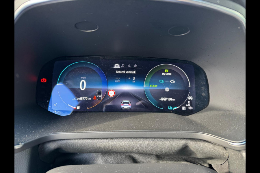 Renault Captur 1.6 E-Tech Plug-in Hybrid 160 Intens Trekhaak / Groot Navi / LM velgen / Clima / Full LED