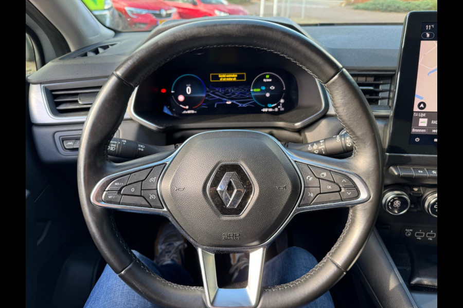 Renault Captur 1.6 E-Tech Plug-in Hybrid 160 Intens Trekhaak / Groot Navi / LM velgen / Clima / Full LED