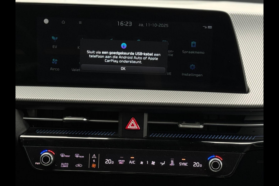 Kia Ev6 GT-Line 325 pk AWD 77.4 kWh, matgrijs, panoramadak , 20 inch, camera, vele opties, Nederlandse auto met nationale auto pas