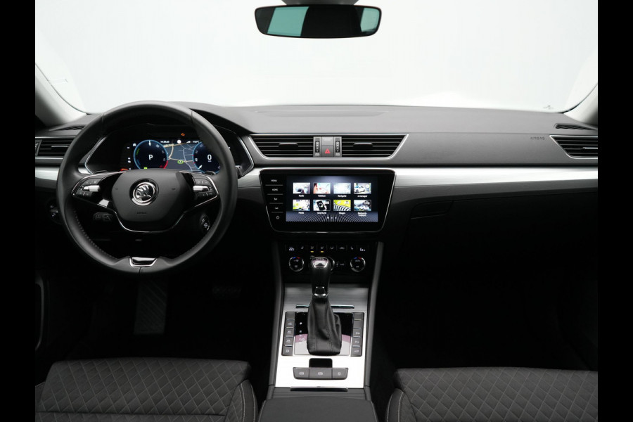 Škoda Superb Combi 1.4 TSI iV Ambition Plug In Hybrid 218pk Dealer O.H PHEV | Adaptive Cruise | Camera | Stoelen & Stuur Verwarmd | Canton Audio | Apple Carplay | Blis | Keyless | Navigatie | Virtual | DAB |