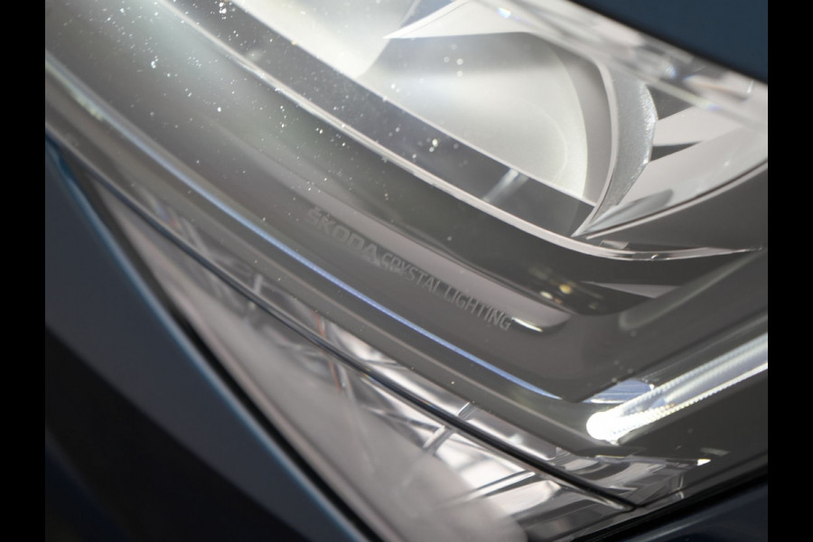 Škoda Superb Combi 1.4 TSI iV Ambition Plug In Hybrid 218pk Dealer O.H PHEV | Adaptive Cruise | Camera | Stoelen & Stuur Verwarmd | Canton Audio | Apple Carplay | Blis | Keyless | Navigatie | Virtual | DAB |