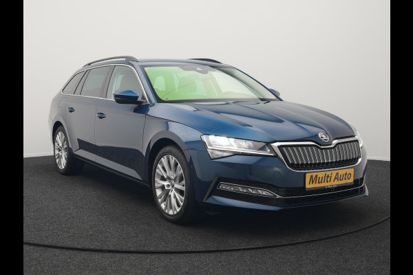 Škoda Superb Combi 1.4 TSI iV Ambition Plug In Hybrid 218pk Dealer O.H PHEV | Adaptive Cruise | Camera | Stoelen & Stuur Verwarmd | Canton Audio | Apple Carplay | Blis | Keyless | Navigatie | Virtual | DAB |