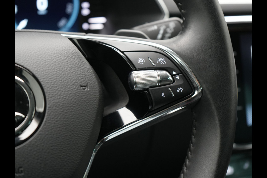 Škoda Superb Combi 1.4 TSI iV Ambition Plug In Hybrid 218pk Dealer O.H PHEV | Adaptive Cruise | Camera | Stoelen & Stuur Verwarmd | Canton Audio | Apple Carplay | Blis | Keyless | Navigatie | Virtual | DAB |