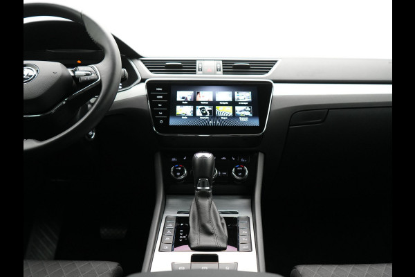Škoda Superb Combi 1.4 TSI iV Ambition Plug In Hybrid 218pk Dealer O.H PHEV | Adaptive Cruise | Camera | Stoelen & Stuur Verwarmd | Canton Audio | Apple Carplay | Blis | Keyless | Navigatie | Virtual | DAB |