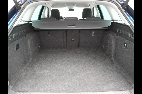 Škoda Superb Combi 1.4 TSI iV Ambition Plug In Hybrid 218pk Dealer O.H PHEV | Adaptive Cruise | Camera | Stoelen & Stuur Verwarmd | Canton Audio | Apple Carplay | Blis | Keyless | Navigatie | Virtual | DAB |