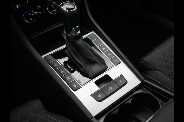 Škoda Superb Combi 1.4 TSI iV Ambition Plug In Hybrid 218pk Dealer O.H PHEV | Adaptive Cruise | Camera | Stoelen & Stuur Verwarmd | Canton Audio | Apple Carplay | Blis | Keyless | Navigatie | Virtual | DAB |