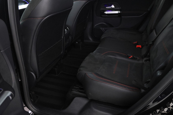 Mercedes-Benz Glb 180 AMG Line 7p. Automaat, 7 Persoons, Navigatie, etc. Mercedes-Benz Glb 180 AMG Line 7p. Automaat, 7 Persoons, Navigatie, etc.