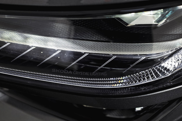 Škoda Kodiaq 1.5 TSI PHEV Sportline Business | DCC+ | Elek. Trekhaak | Dig. Cockpit | Adapt Cruise | Memory | Winterpakket | Camera | NAV + App. Connect | ECC | DAB | Elek. Klep | LM 20" | 2947