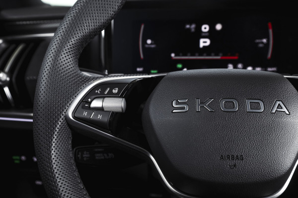 Škoda Kodiaq 1.5 TSI PHEV Sportline Business | DCC+ | Elek. Trekhaak | Dig. Cockpit | Adapt Cruise | Memory | Winterpakket | Camera | NAV + App. Connect | ECC | DAB | Elek. Klep | LM 20" | 2947