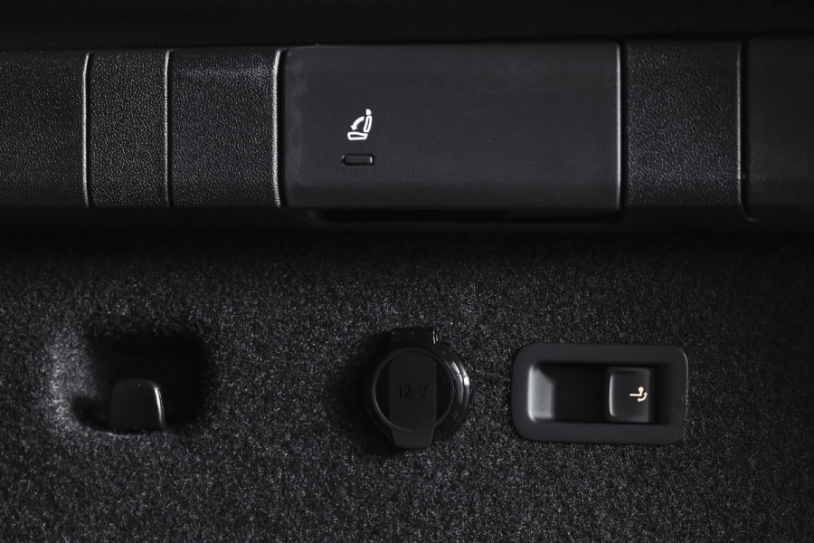 Škoda Kodiaq 1.5 TSI PHEV Sportline Business | DCC+ | Elek. Trekhaak | Dig. Cockpit | Adapt Cruise | Memory | Winterpakket | Camera | NAV + App. Connect | ECC | DAB | Elek. Klep | LM 20" | 2947