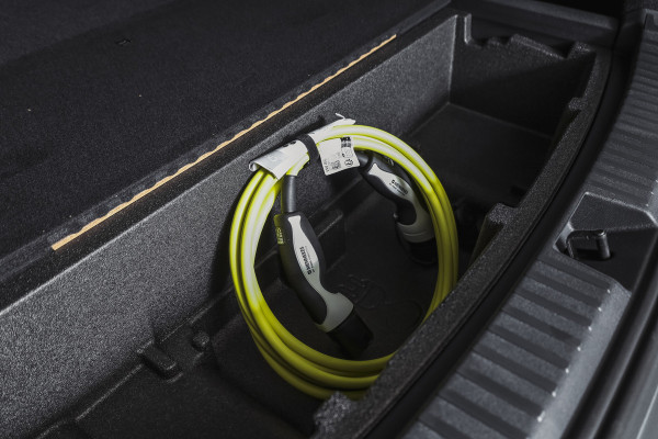 Škoda Kodiaq 1.5 TSI PHEV Sportline Business | DCC+ | Elek. Trekhaak | Dig. Cockpit | Adapt Cruise | Memory | Winterpakket | Camera | NAV + App. Connect | ECC | DAB | Elek. Klep | LM 20" | 2947