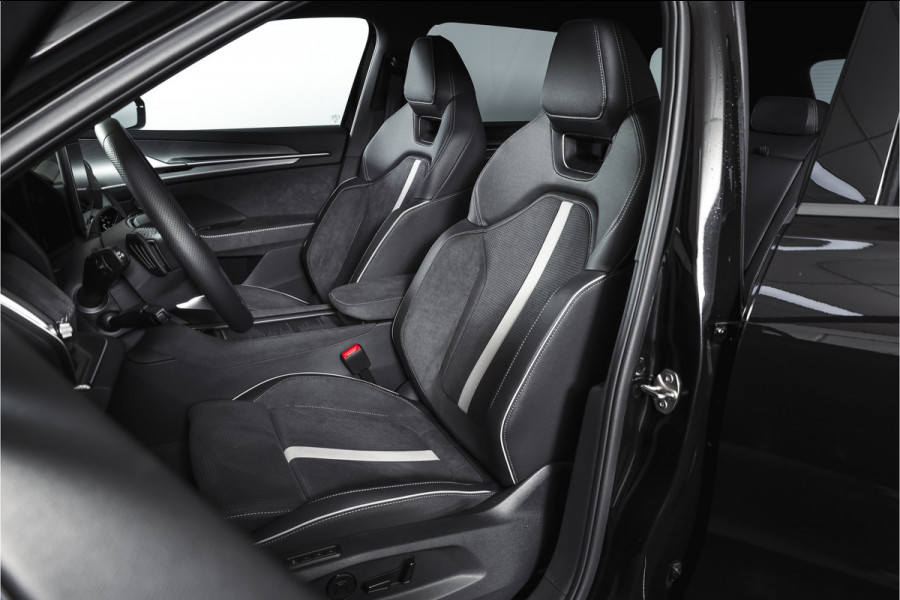 Škoda Kodiaq 1.5 TSI PHEV Sportline Business | DCC+ | Elek. Trekhaak | Dig. Cockpit | Adapt Cruise | Memory | Winterpakket | Camera | NAV + App. Connect | ECC | DAB | Elek. Klep | LM 20" | 3559 Škoda Kodiaq 1.5 TSI PHEV Sportline Business | DCC+ | Elek. Trekhaak | Dig. Cockpit | Adapt Cruise | Memory | Winterpakket | Camera | NAV + App. Connect | ECC | DAB | Elek. Klep | LM 20" | 3559