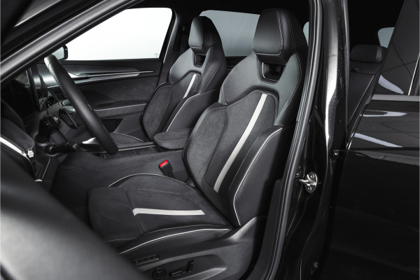Škoda Kodiaq 1.5 TSI PHEV Sportline Business | DCC+ | Elek. Trekhaak | Dig. Cockpit | Adapt Cruise | Memory | Winterpakket | Camera | NAV + App. Connect | ECC | DAB | Elek. Klep | LM 20" | 3559 Škoda Kodiaq 1.5 TSI PHEV Sportline Business | DCC+ | Elek. Trekhaak | Dig. Cockpit | Adapt Cruise | Memory | Winterpakket | Camera | NAV + App. Connect | ECC | DAB | Elek. Klep | LM 20" | 3559