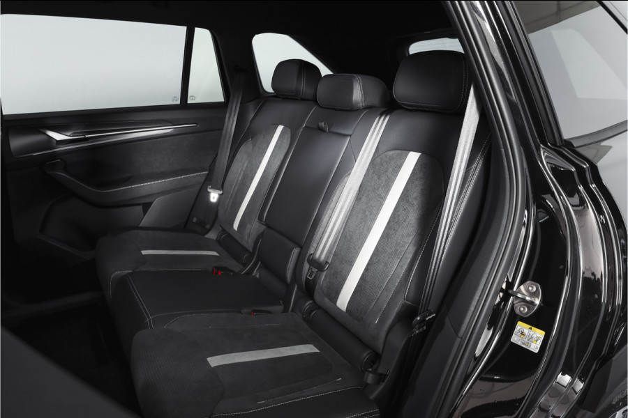Škoda Kodiaq 1.5 TSI PHEV Sportline Business | DCC+ | Elek. Trekhaak | Dig. Cockpit | Adapt Cruise | Memory | Winterpakket | Camera | NAV + App. Connect | ECC | DAB | Elek. Klep | LM 20" | 3559 Škoda Kodiaq 1.5 TSI PHEV Sportline Business | DCC+ | Elek. Trekhaak | Dig. Cockpit | Adapt Cruise | Memory | Winterpakket | Camera | NAV + App. Connect | ECC | DAB | Elek. Klep | LM 20" | 3559