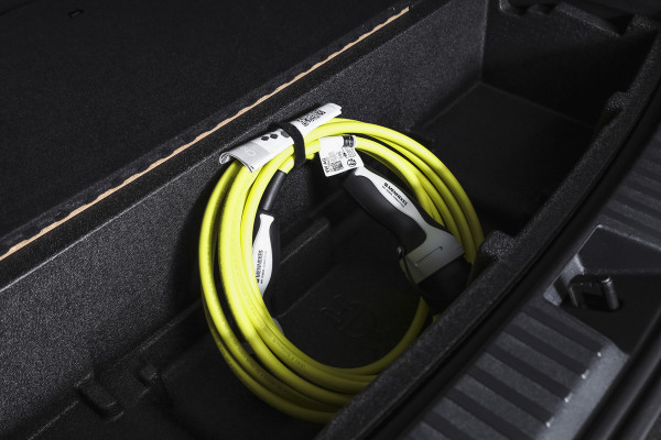 Škoda Kodiaq 1.5 TSI PHEV Sportline Business | DCC+ | Elek. Trekhaak | Dig. Cockpit | Adapt Cruise | Memory | Winterpakket | Camera | NAV + App. Connect | ECC | DAB | Elek. Klep | LM 20" | 3559 Škoda Kodiaq 1.5 TSI PHEV Sportline Business | DCC+ | Elek. Trekhaak | Dig. Cockpit | Adapt Cruise | Memory | Winterpakket | Camera | NAV + App. Connect | ECC | DAB | Elek. Klep | LM 20" | 3559