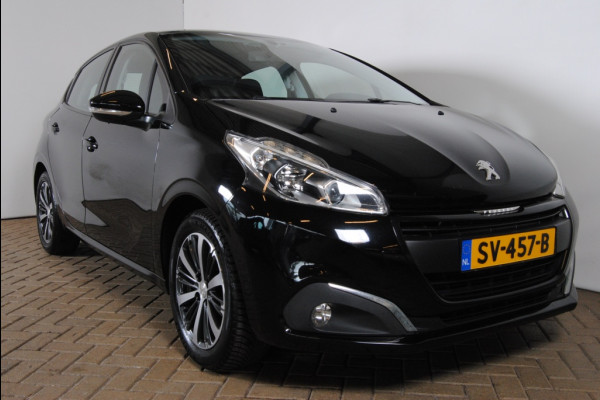 Peugeot 208 1.2 PureTech Allure Schuif/kanteldak! Apple Carplay Peugeot 208 1.2 PureTech Allure Schuif/kanteldak! Apple Carplay