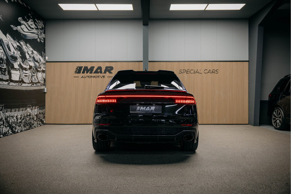 Audi RSQ8 4.0 TFSI RS Q8 quattro RSQ8 Urban!! Vossen HF5 24 inch, Akra, Full PPF Audi exclusief kleur Audi RSQ8 4.0 TFSI RS Q8 quattro RSQ8 Urban!! Vossen HF5 24 inch, Akra, Full PPF Audi exclusief kleur