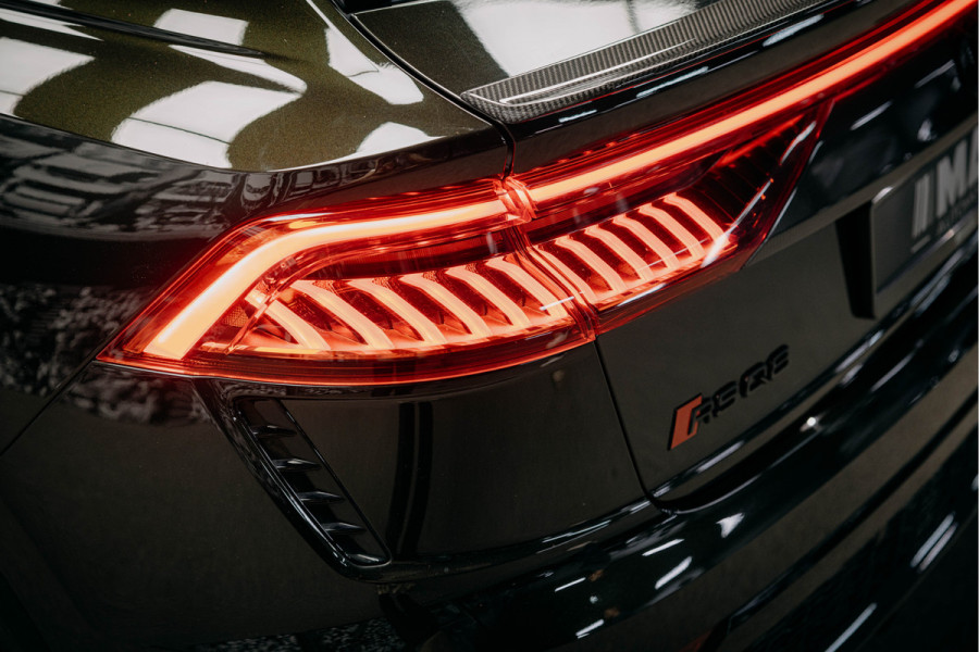 Audi RSQ8 4.0 TFSI RS Q8 quattro RSQ8 Urban!! Vossen HF5 24 inch, Akra, Full PPF Audi exclusief kleur Audi RSQ8 4.0 TFSI RS Q8 quattro RSQ8 Urban!! Vossen HF5 24 inch, Akra, Full PPF Audi exclusief kleur