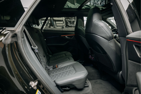 Audi RSQ8 4.0 TFSI RS Q8 quattro RSQ8 Urban!! Vossen HF5 24 inch, Akra, Full PPF Audi exclusief kleur Audi RSQ8 4.0 TFSI RS Q8 quattro RSQ8 Urban!! Vossen HF5 24 inch, Akra, Full PPF Audi exclusief kleur