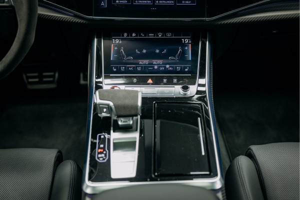 Audi RSQ8 4.0 TFSI RS Q8 quattro RSQ8 Urban!! Vossen HF5 24 inch, Akra, Full PPF Audi exclusief kleur Audi RSQ8 4.0 TFSI RS Q8 quattro RSQ8 Urban!! Vossen HF5 24 inch, Akra, Full PPF Audi exclusief kleur