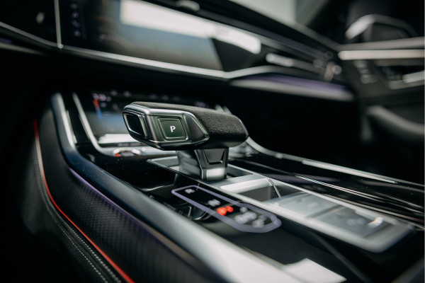 Audi RSQ8 4.0 TFSI RS Q8 quattro RSQ8 Urban!! Vossen HF5 24 inch, Akra, Full PPF Audi exclusief kleur Audi RSQ8 4.0 TFSI RS Q8 quattro RSQ8 Urban!! Vossen HF5 24 inch, Akra, Full PPF Audi exclusief kleur