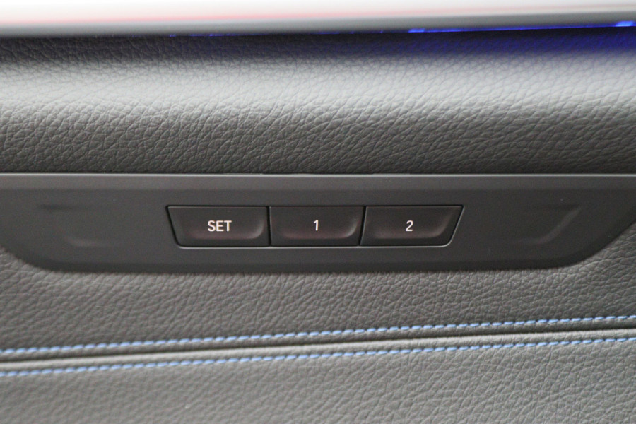 BMW 5 Serie 530e iPerformance High Executive M Sport Softclose, Camera, H&K, Head-Up, Apple Carplay, Trekhaak, Keyless BMW 5 Serie 530e iPerformance High Executive M Sport Softclose, Camera, H&K, Head-Up, Apple Carplay, Trekhaak, Keyless