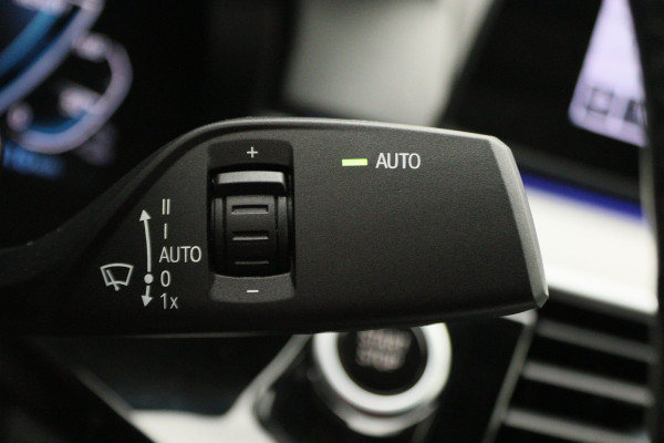 BMW 5 Serie 530e iPerformance High Executive M Sport Softclose, Camera, H&K, Head-Up, Apple Carplay, Trekhaak, Keyless BMW 5 Serie 530e iPerformance High Executive M Sport Softclose, Camera, H&K, Head-Up, Apple Carplay, Trekhaak, Keyless