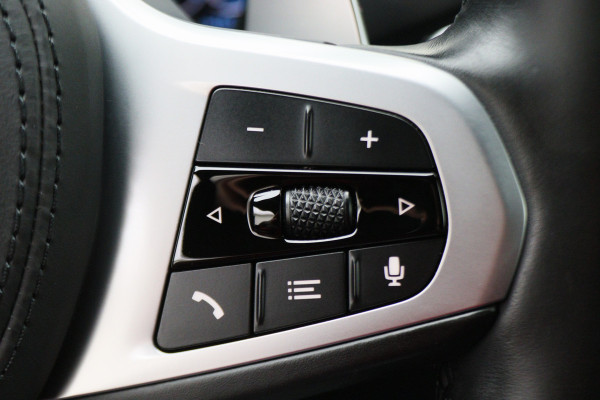 BMW 5 Serie 530e iPerformance High Executive M Sport Softclose, Camera, H&K, Head-Up, Apple Carplay, Trekhaak, Keyless BMW 5 Serie 530e iPerformance High Executive M Sport Softclose, Camera, H&K, Head-Up, Apple Carplay, Trekhaak, Keyless