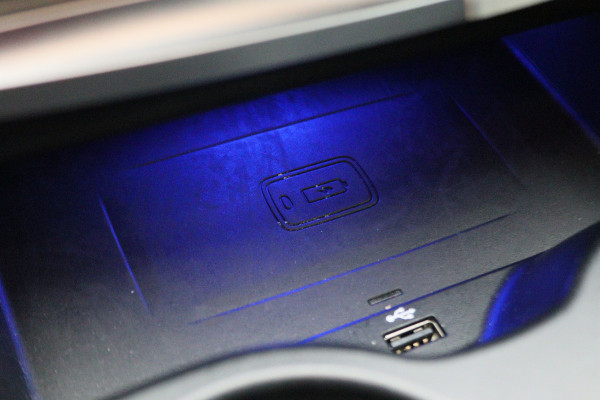 BMW 5 Serie 530e iPerformance High Executive M Sport Softclose, Camera, H&K, Head-Up, Apple Carplay, Trekhaak, Keyless BMW 5 Serie 530e iPerformance High Executive M Sport Softclose, Camera, H&K, Head-Up, Apple Carplay, Trekhaak, Keyless