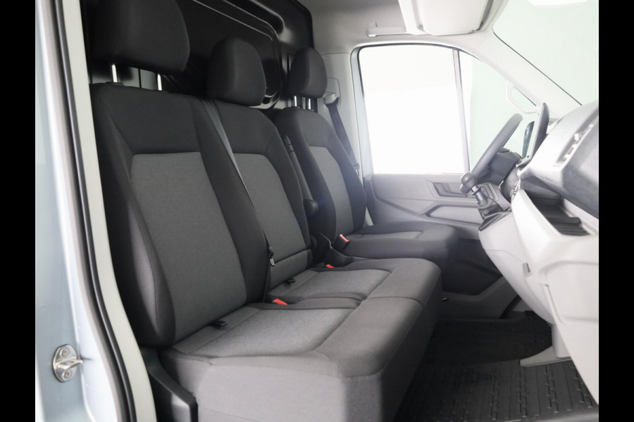 Volkswagen Crafter Trendline L3 2.0 TDI EU6 140 pk GVW 3.0T Zijschuifdeur links en rechts, Camera achter!! Volkswagen Crafter Trendline L3 2.0 TDI EU6 140 pk GVW 3.0T Zijschuifdeur links en rechts, Camera achter!!