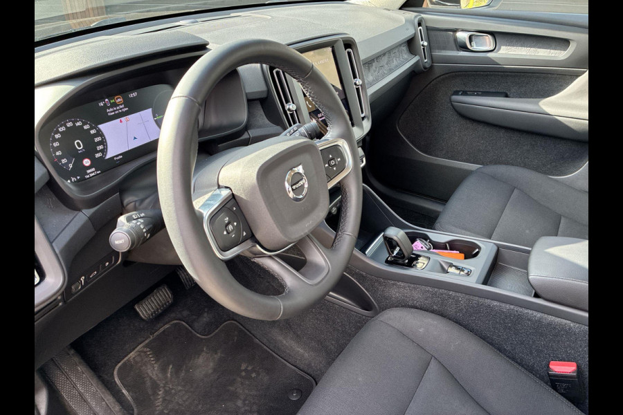 Volvo XC40 1.5 T4 Plug-in hybrid Core Bright 211 PK | Park Assist | Climate Pack - Verwarmd stuur / stoelen | A-Camera Volvo XC40 1.5 T4 Plug-in hybrid Core Bright 211 PK | Park Assist | Climate Pack - Verwarmd stuur / stoelen | A-Camera