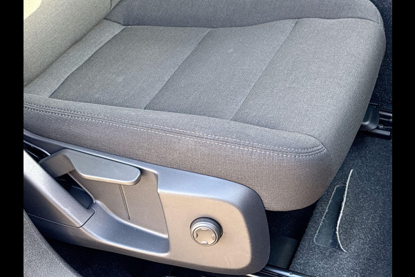 Volvo XC40 1.5 T4 Plug-in hybrid Core Bright 211 PK | Park Assist | Climate Pack - Verwarmd stuur / stoelen | A-Camera Volvo XC40 1.5 T4 Plug-in hybrid Core Bright 211 PK | Park Assist | Climate Pack - Verwarmd stuur / stoelen | A-Camera
