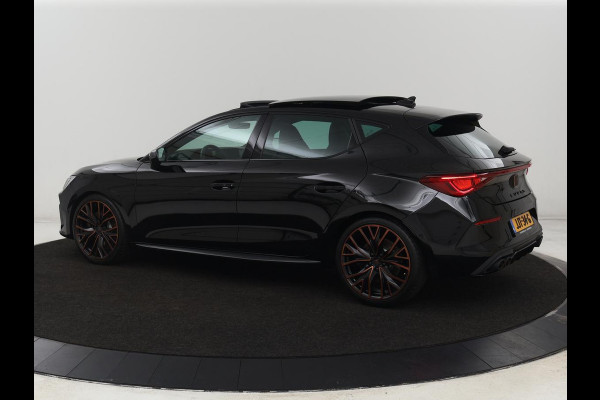 CUPRA Leon 2.0 TSI | 300pk | Panoramadak | Leder | Stoelverwarming | Carplay | Camera | Adaptive cruise | Navigatie | 19'' | Sfeerverlichting | Memory | Keyless | Sportstoelen CUPRA Leon 2.0 TSI | 300pk | Panoramadak | Leder | Stoelverwarming | Carplay | Camera | Adaptive cruise | Navigatie | 19'' | Sfeerverlichting | Memory | Keyless | Sportstoelen