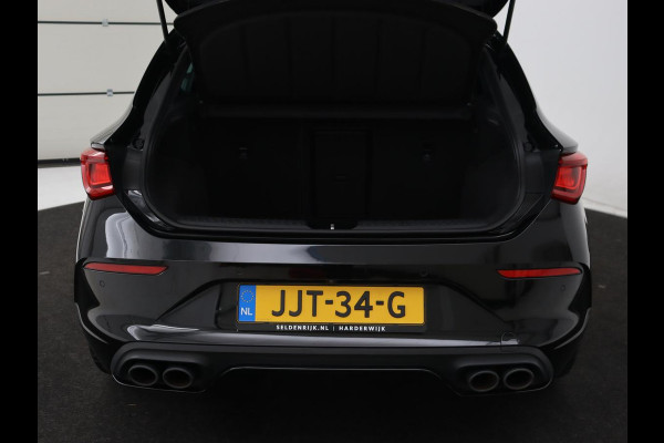CUPRA Leon 2.0 TSI | 300pk | Panoramadak | Leder | Stoelverwarming | Carplay | Camera | Adaptive cruise | Navigatie | 19'' | Sfeerverlichting | Memory | Keyless | Sportstoelen CUPRA Leon 2.0 TSI | 300pk | Panoramadak | Leder | Stoelverwarming | Carplay | Camera | Adaptive cruise | Navigatie | 19'' | Sfeerverlichting | Memory | Keyless | Sportstoelen