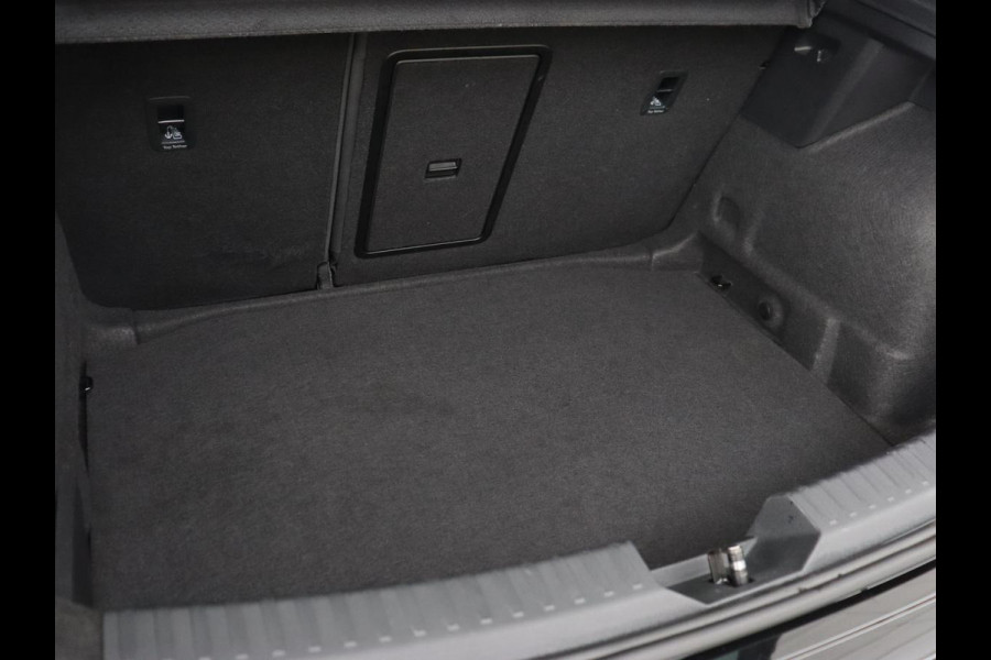 CUPRA Leon 2.0 TSI | 300pk | Panoramadak | Leder | Stoelverwarming | Carplay | Camera | Adaptive cruise | Navigatie | 19'' | Sfeerverlichting | Memory | Keyless | Sportstoelen CUPRA Leon 2.0 TSI | 300pk | Panoramadak | Leder | Stoelverwarming | Carplay | Camera | Adaptive cruise | Navigatie | 19'' | Sfeerverlichting | Memory | Keyless | Sportstoelen