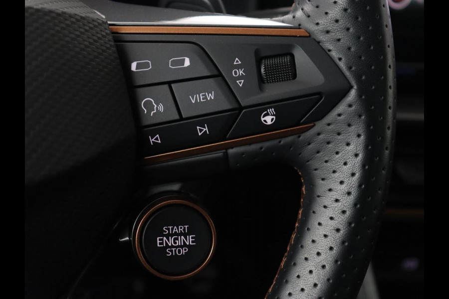 CUPRA Leon 2.0 TSI | 300pk | Panoramadak | Leder | Stoelverwarming | Carplay | Camera | Adaptive cruise | Navigatie | 19'' | Sfeerverlichting | Memory | Keyless | Sportstoelen CUPRA Leon 2.0 TSI | 300pk | Panoramadak | Leder | Stoelverwarming | Carplay | Camera | Adaptive cruise | Navigatie | 19'' | Sfeerverlichting | Memory | Keyless | Sportstoelen