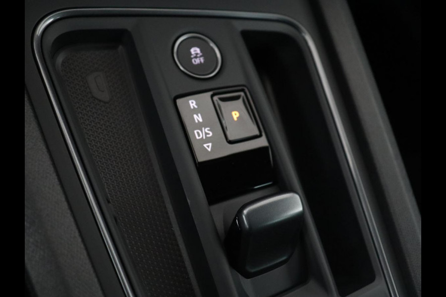 CUPRA Leon 2.0 TSI | 300pk | Panoramadak | Leder | Stoelverwarming | Carplay | Camera | Adaptive cruise | Navigatie | 19'' | Sfeerverlichting | Memory | Keyless | Sportstoelen CUPRA Leon 2.0 TSI | 300pk | Panoramadak | Leder | Stoelverwarming | Carplay | Camera | Adaptive cruise | Navigatie | 19'' | Sfeerverlichting | Memory | Keyless | Sportstoelen