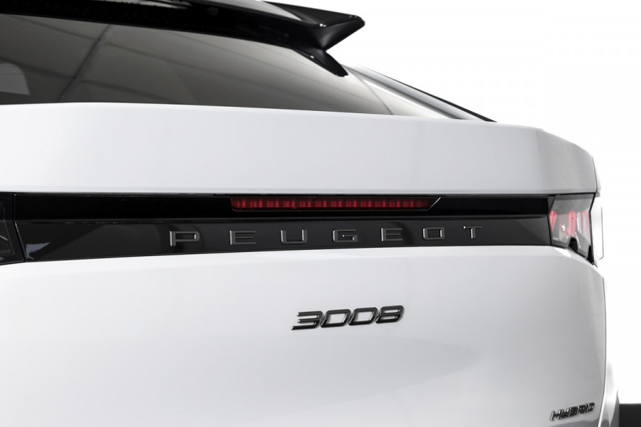 Peugeot 3008 1.2 Hybrid 145 GT | Dig. Cockpit | Adapt. Cruise | Stoel-+stuurverw. | PDC | Camera | NAV+App. Connect | ECC | 19" LM | 9126 Peugeot 3008 1.2 Hybrid 145 GT | Dig. Cockpit | Adapt. Cruise | Stoel-+stuurverw. | PDC | Camera | NAV+App. Connect | ECC | 19" LM | 9126