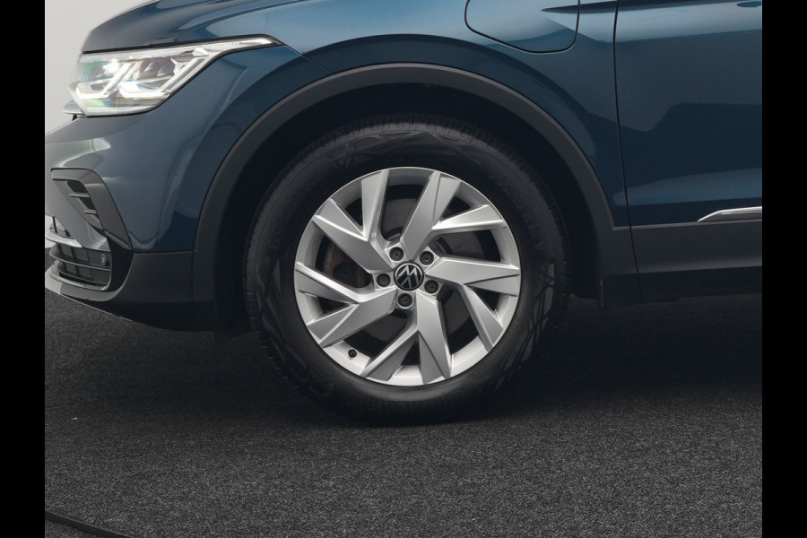 Volkswagen Tiguan 1.4 TSI eHybrid Elegance Plug In Hybrid 245pk PHEV | Panodak | IQ Light | Adaptive Cruise | Alcantara Sportstoelen Verwarmd | Apple Carplay | Sfeerverlichting | Stuur Verwarmd | Navigatie | Virtual | DAB | Volkswagen Tiguan 1.4 TSI eHybrid Elegance Plug In Hybrid 245pk PHEV | Panodak | IQ Light | Adaptive Cruise | Alcantara Sportstoelen Verwarmd | Apple Carplay | Sfeerverlichting | Stuur Verwarmd | Navigatie | Virtual | DAB |