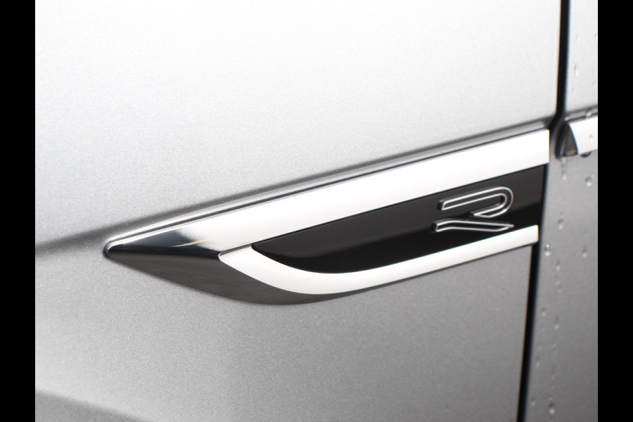 Volkswagen T-Roc 1.5 TSI 150pk Automaat R-Line Digitale Cockpit Climate Control Camera Navigatie Apple Carplay/Android Auto Lichtmetalen Velgen Parkeer sensoren Dab Led Adaptive Cruise Control Volkswagen T-Roc 1.5 TSI 150pk Automaat R-Line Digitale Cockpit Climate Control Camera Navigatie Apple Carplay/Android Auto Lichtmetalen Velgen Parkeer sensoren Dab Led Adaptive Cruise Control