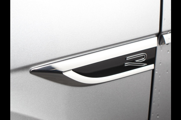 Volkswagen T-Roc 1.5 TSI 150pk Automaat R-Line Digitale Cockpit Climate Control Camera Navigatie Apple Carplay/Android Auto Lichtmetalen Velgen Parkeer sensoren Dab Led Adaptive Cruise Control Volkswagen T-Roc 1.5 TSI 150pk Automaat R-Line Digitale Cockpit Climate Control Camera Navigatie Apple Carplay/Android Auto Lichtmetalen Velgen Parkeer sensoren Dab Led Adaptive Cruise Control