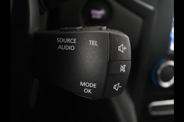 Renault Mégane 1.3 TCe Bose | Automaat | Trekhaak | Camera | Carplay | Navigatie | Park Assist | Climate control | BOSE Sound | Keyless | Half leder | Cruise control | Dodehoek detectie